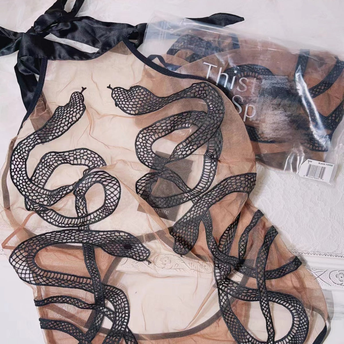 Sexy and erotic mesh embroidered snake snake jumpsuit ultra-thin milk silk sexy pajamas